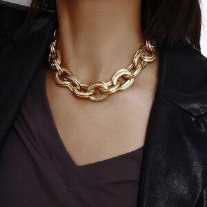 Chunky Interlocking Gold Necklace